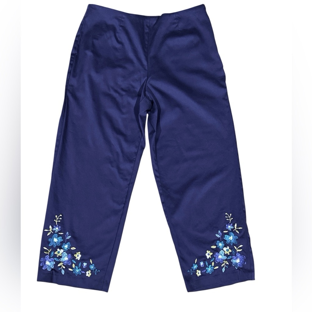 Sag Harbor Pants with Floral Embroidery.  Size 12P.